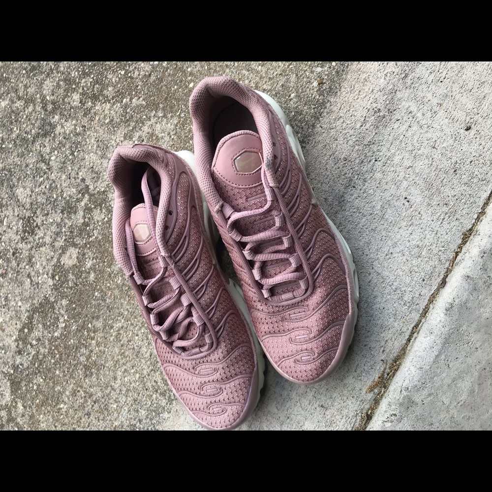 Pink Nike Air Max Plus Sz 7